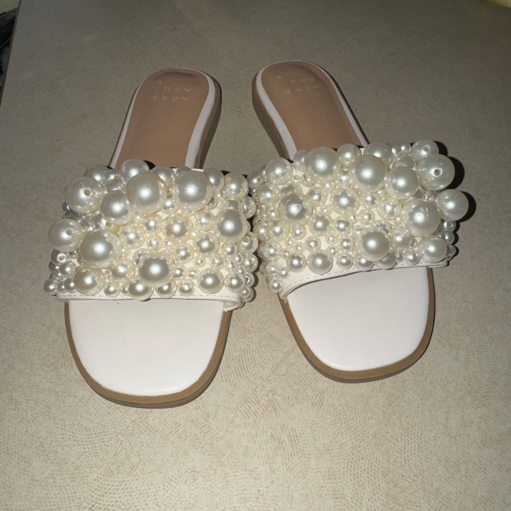 Pearl-Embellished Ivory Slide Sandals - Women